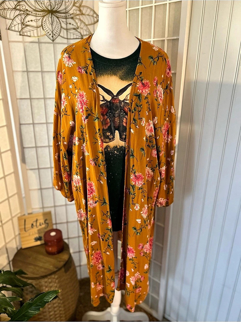 Forever 21 Floral Kimono and Moth Graphic T-Shirt Bundle